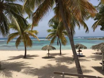 plage-anse-rochers